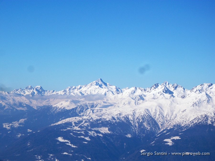 07 Alpi spicca il M. Disgrazia.JPG